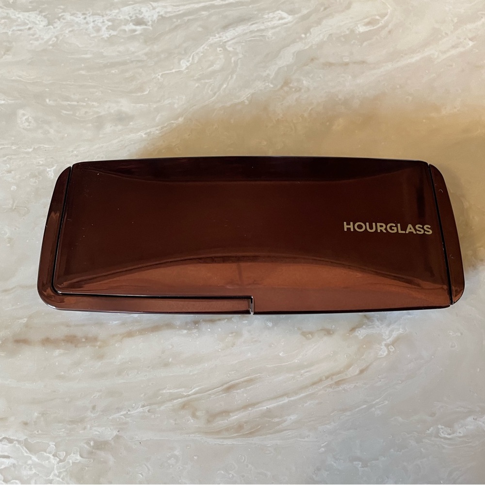 HOURGLASS AMBIENT LIGHTING PALLET {bonus bundle}